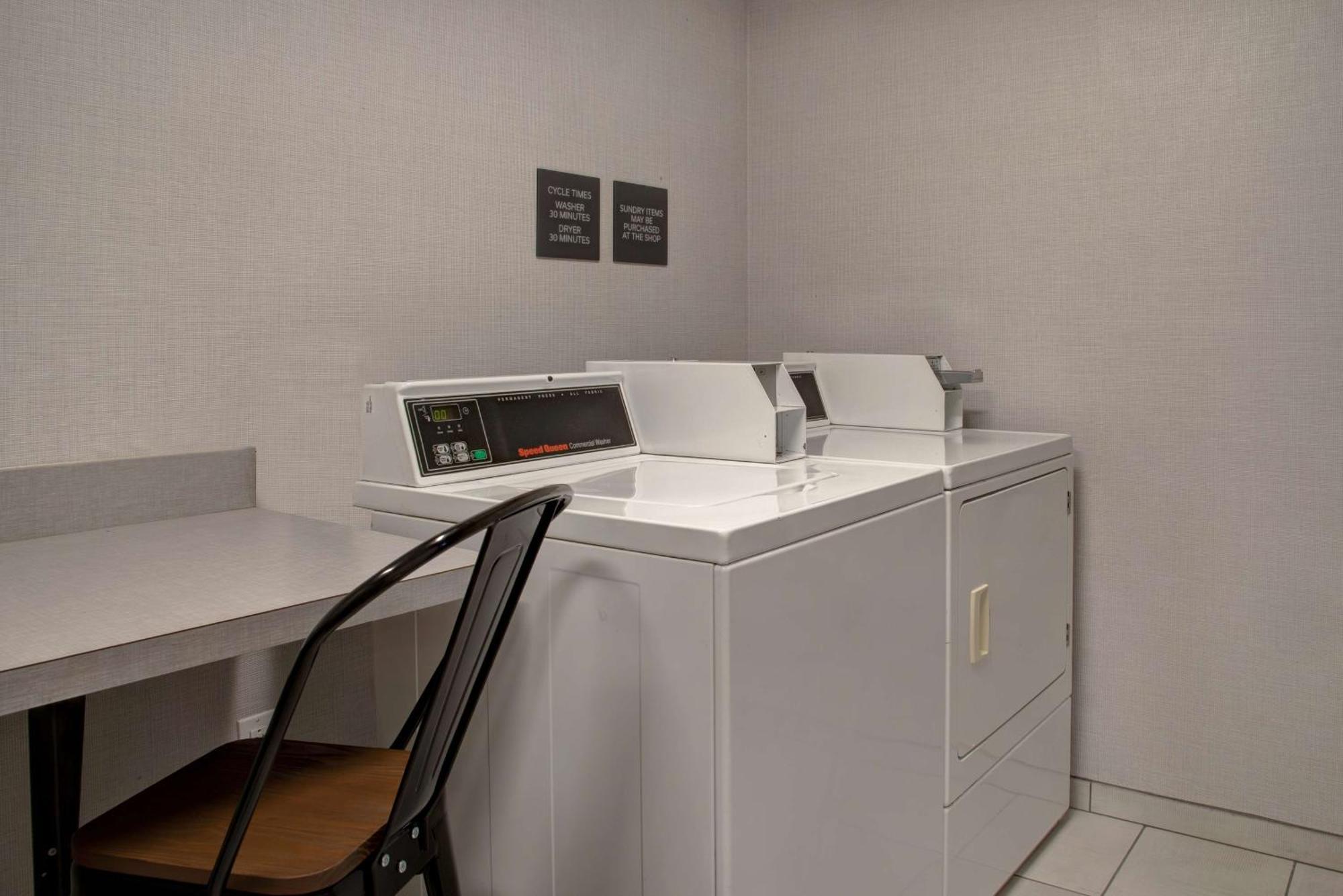Hilton Garden Inn Kansas City/Kansas Luaran gambar